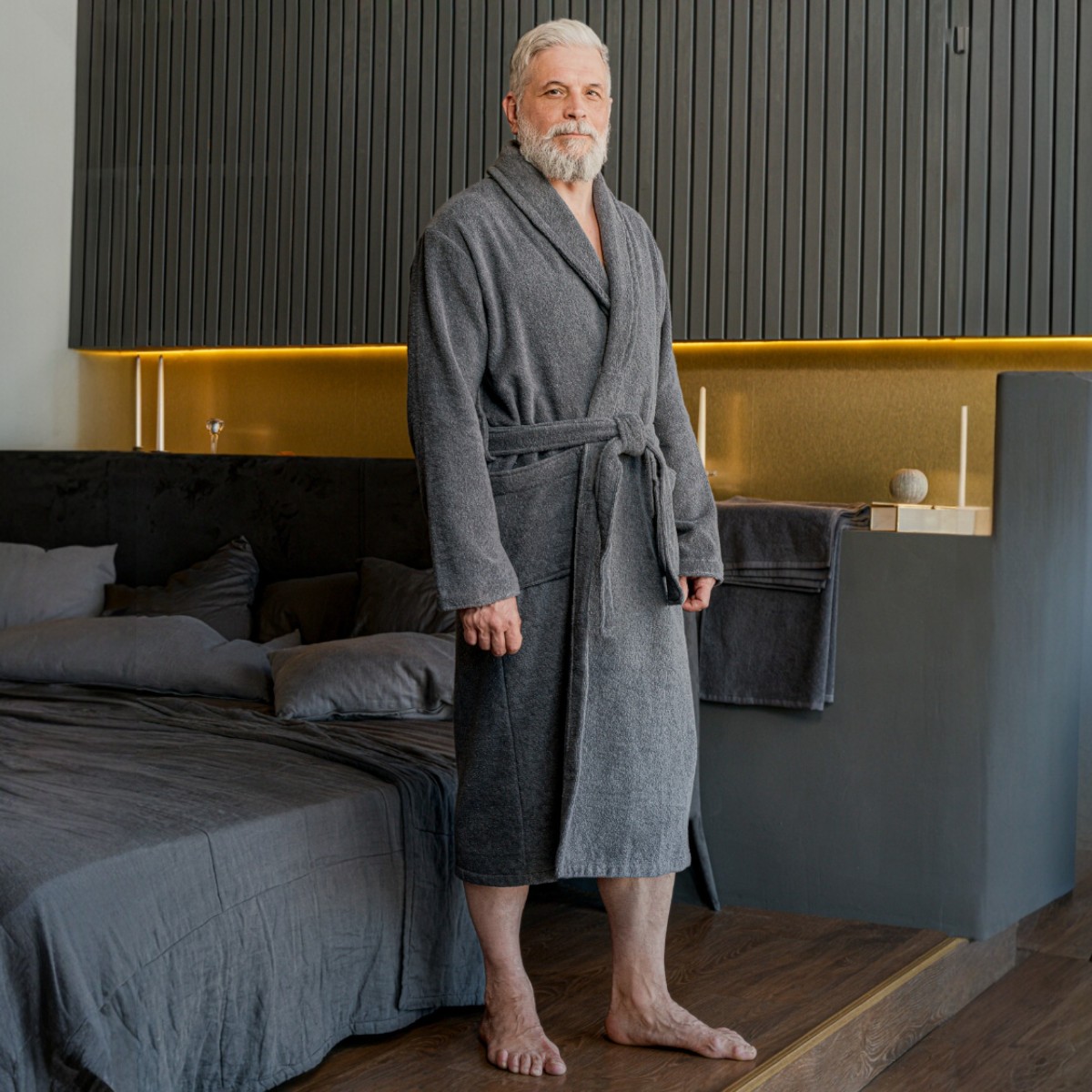 Халат махровый мужской серый для отелей